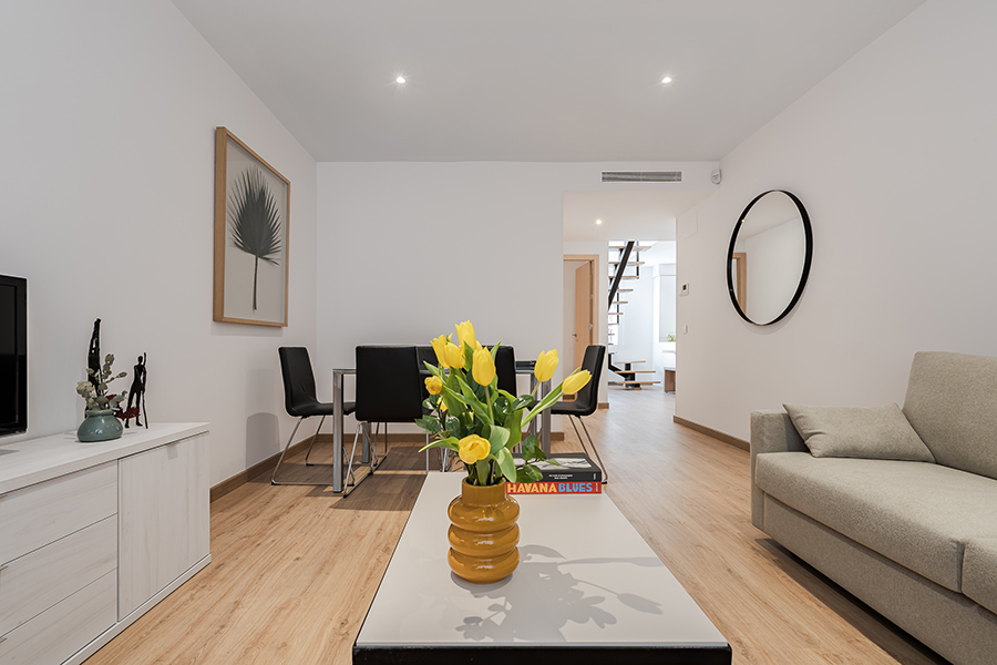 salón del piso de 4 habitaciones del Edificio Lérida 8.